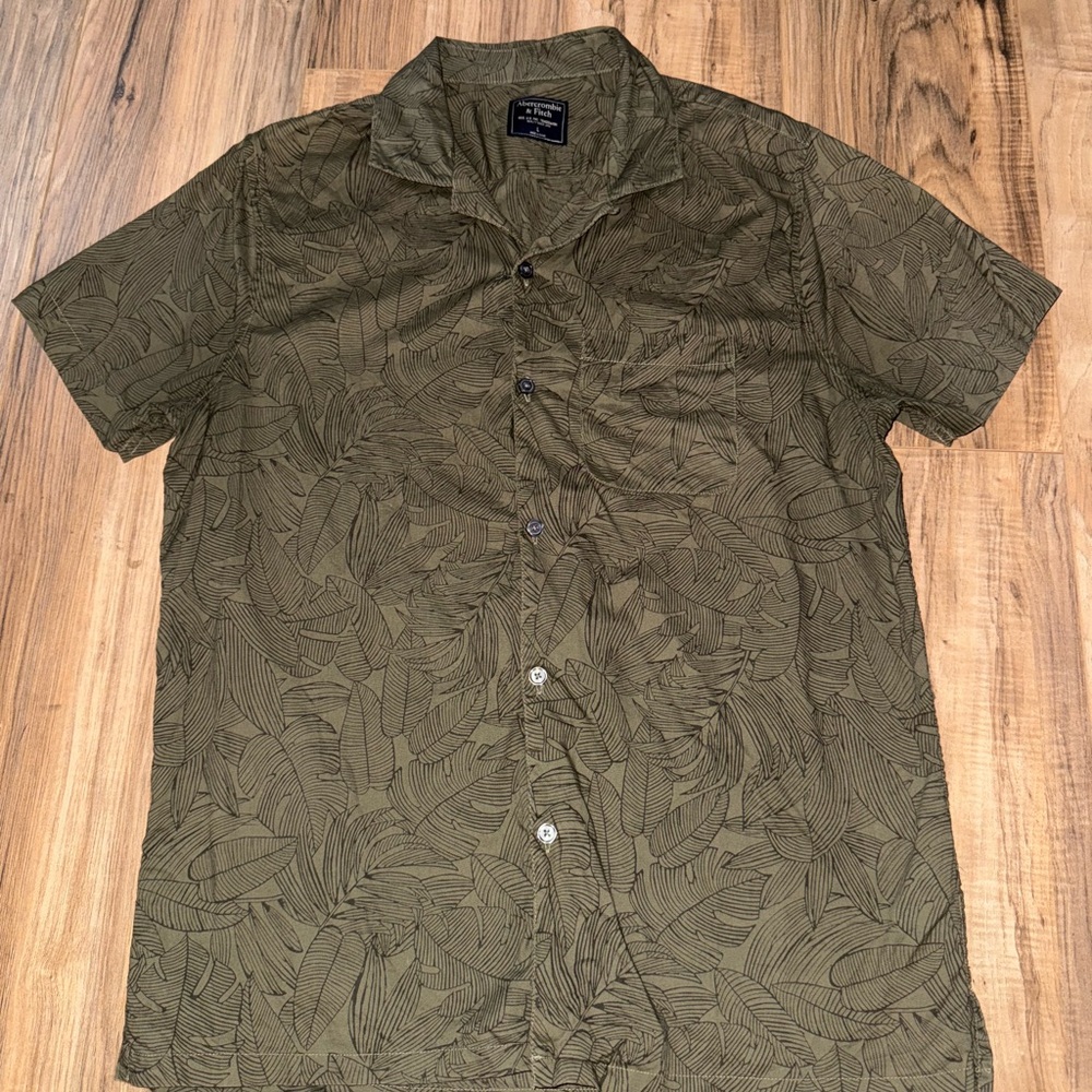 Abercrombie & Fitch Dark Green Leaf Pattern Shirt